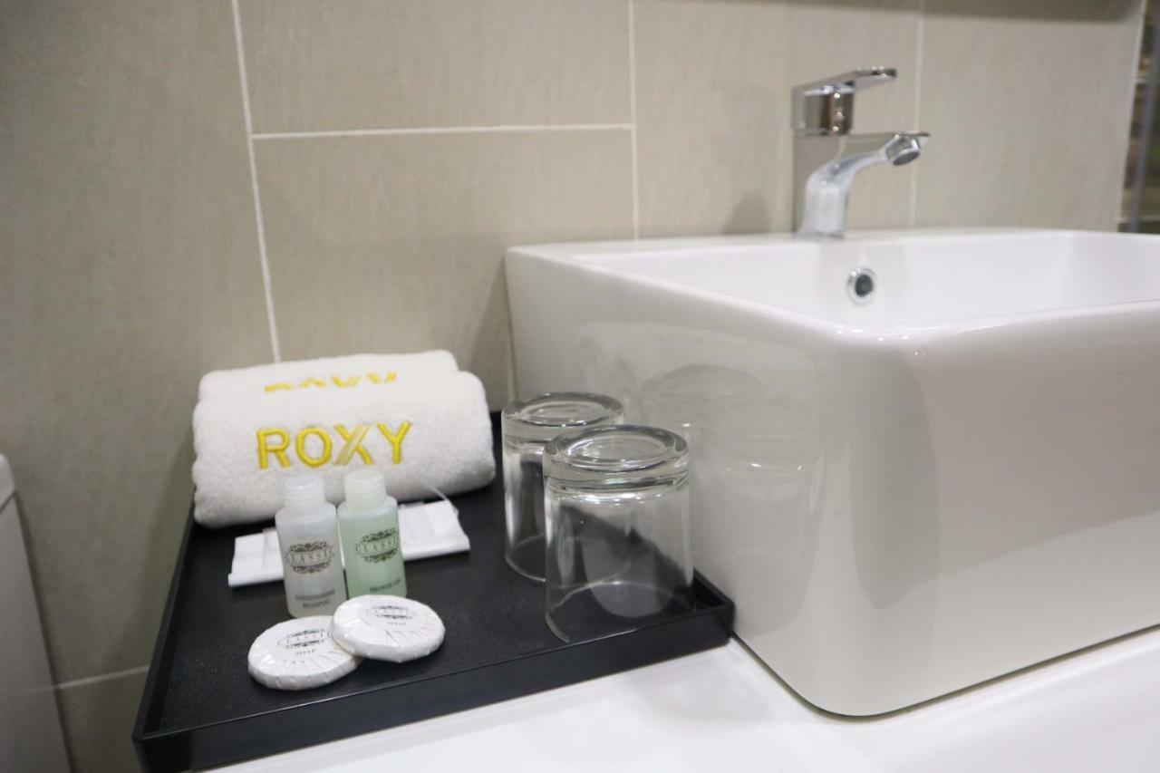 קוצ'ינג Roxy Hotel Padungan מראה חיצוני תמונה