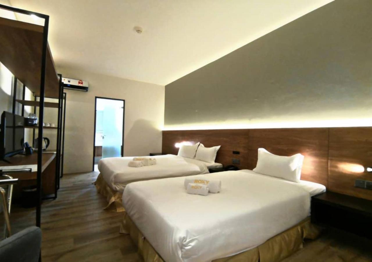 קוצ'ינג Roxy Hotel Padungan מראה חיצוני תמונה